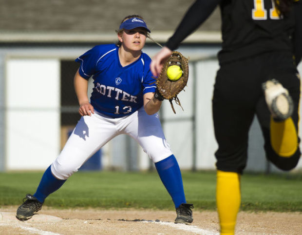 Softball+claims+conference+title%2C+moves+on+in+playoffs