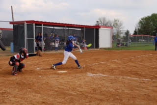 Softball team tries to overcome bad break