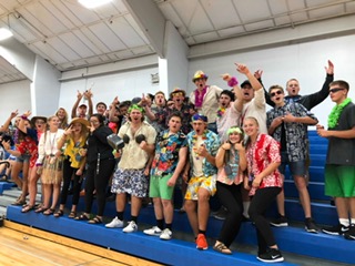 Fan section says Aloha to the Eagles