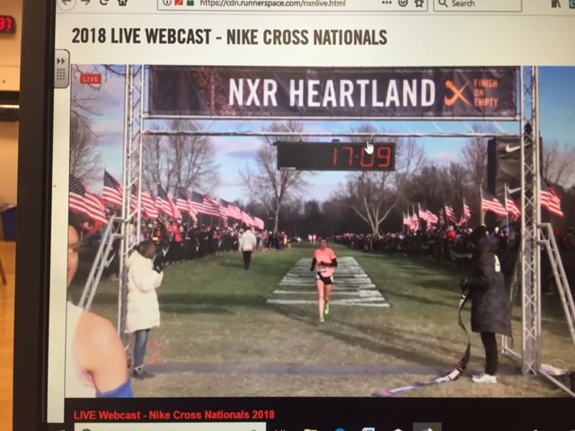 Cotter+girls+excel+at+Heartland%2C+Pings+qualify+for+Nike+race