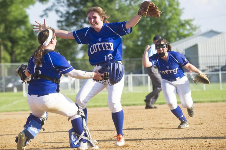 Softball+wins+conference