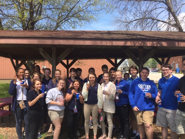 AP Lang students enjoy a treat after having finished their exam!