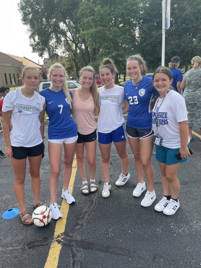 Annie Modjeski, Amaiya Kauphusman, Ella Leaf, Kayla Buum, Sera Speltz, and Karianna Barrientos helping out at the Rambler Rally