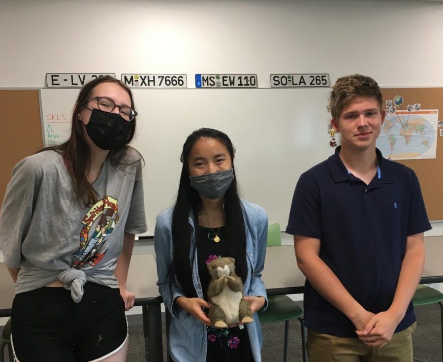 Cecilia Galke, Alisia Hull and  Anthony Schneider gather at the first 2021 meeting of Deutschklub.