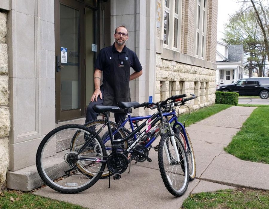 Cotter teach Eric Paulsen, who founded and runs the Cotter Bike Lab