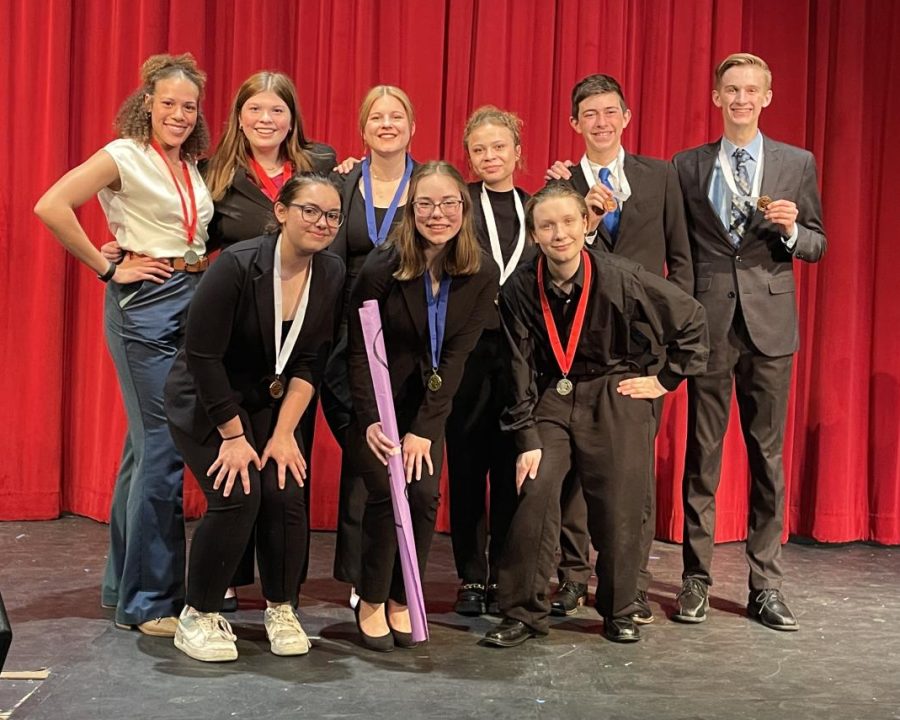 Cotter State speech qualifiers: (Top) Savanna Loken, Maddie Lemmer, Olivia Moore, Kai Taylor, Carter Knuesel, Jackson Loomis (Bottom) Brooke, Rodgers, Erica Beckman, Mila Goodwin